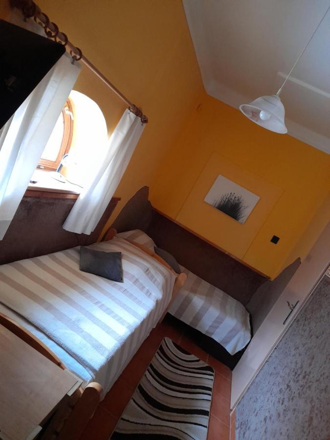 Agave Apartman Веленце Экстерьер фото